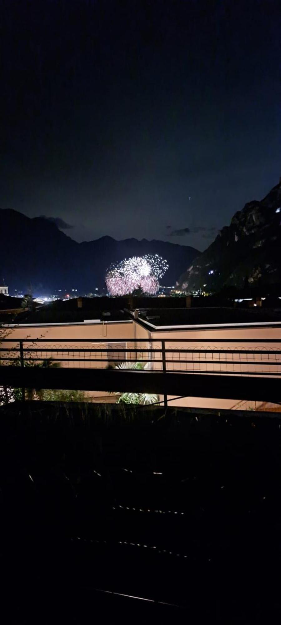 Appartamento Peace&Lake Riva del Garda Exterior foto
