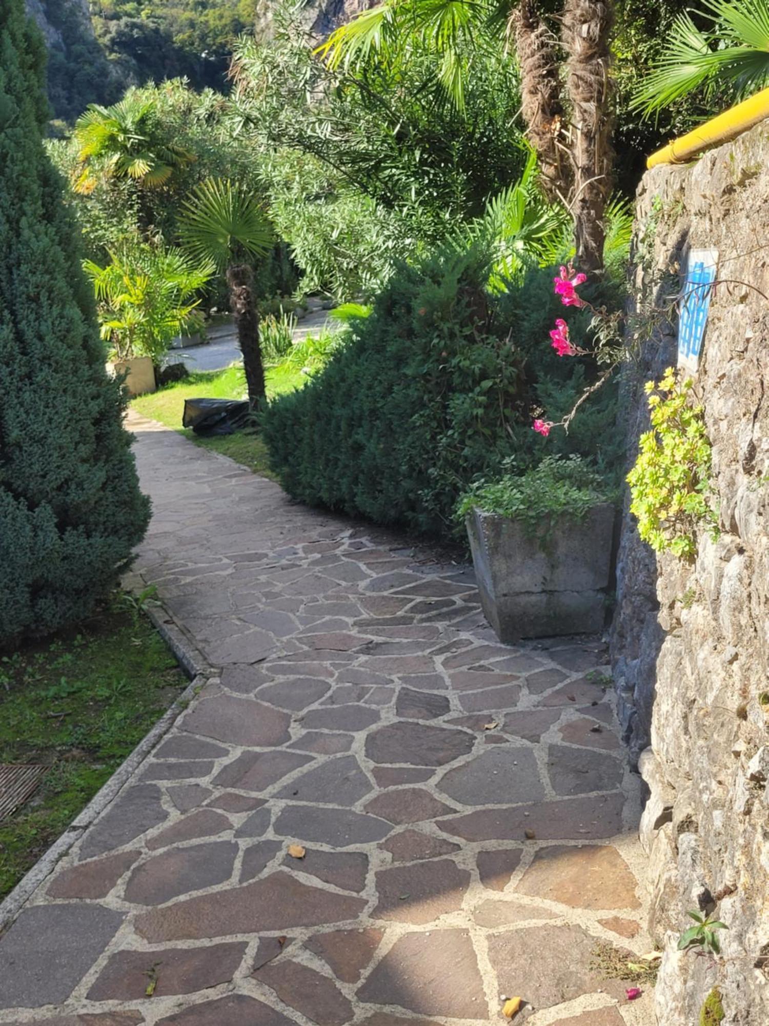 Appartamento Peace&Lake Riva del Garda Exterior foto